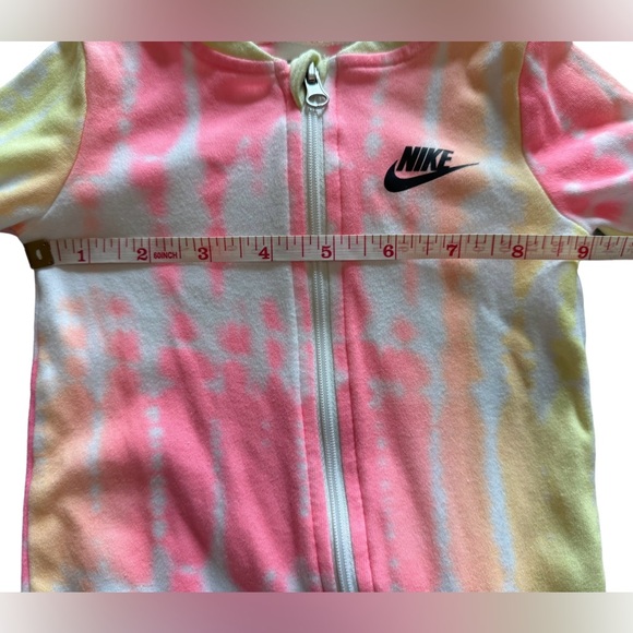 Nike & Under Armor Bundle of 2 Zip Up Footed Onsies Baby Pajamas Size 6 Month - Picture 9 of 15